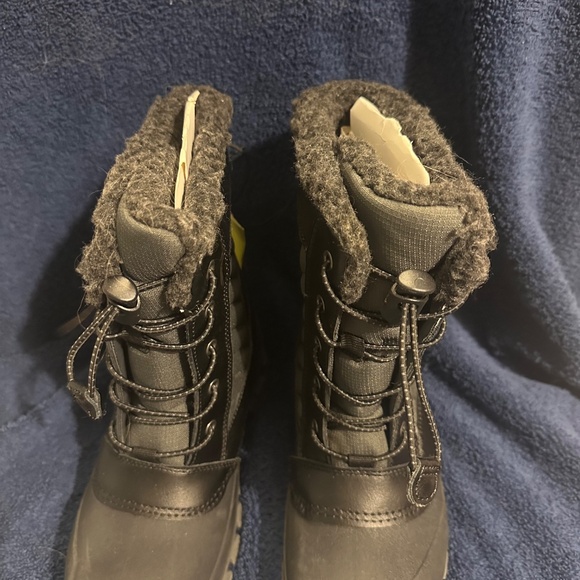 Kids Skylar Winter Boots Black 2 - Picture 3 of 6